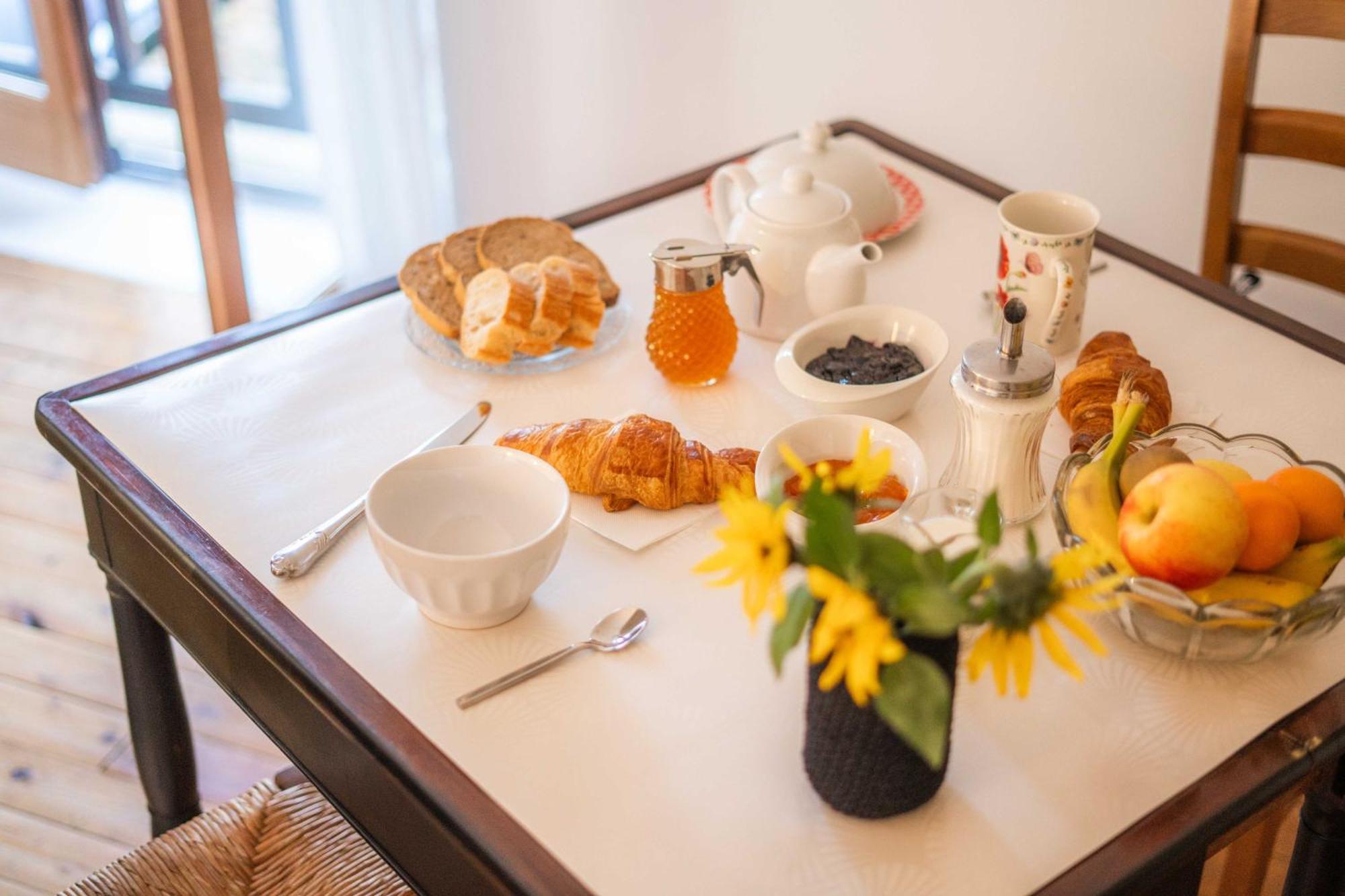 Les Balcons Sur La Loire Bed and Breakfast Chalonnes-sur-Loire Kamer foto
